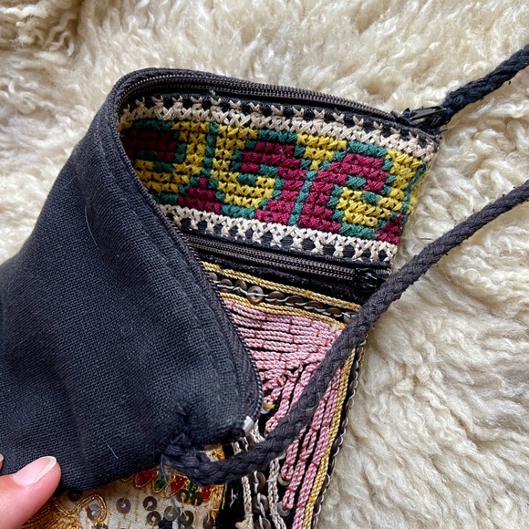 Vintage Indian Embroidered Elephant Shoulder Bag - Picture 8 of 8